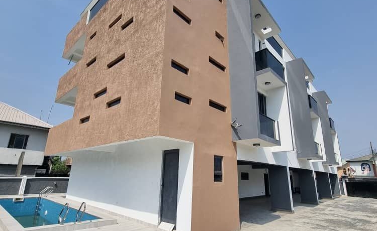Elusive 4 Bedroom Penthouse with Swimming Pool and Elevator in a gated Estate in Ajah, Lekki, Lagos.